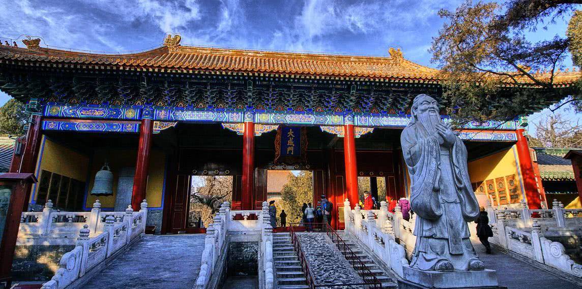 中国最排面的婴儿:出生时国家鸣礼炮十三响,将军带军队守护