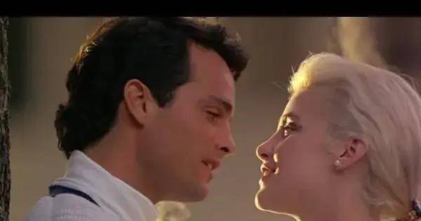 为电影艺术献身的"德普"前女友-雪琳·芬恩