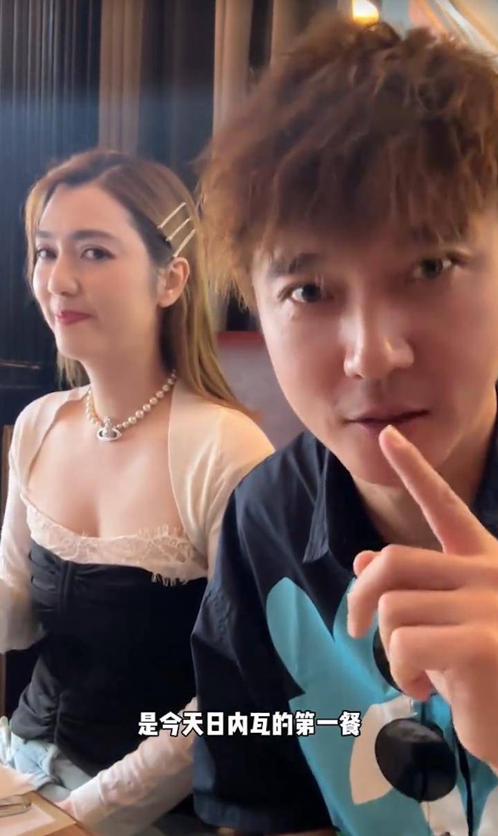 破镜真的可以重圆,洪欣张丹峰送女儿夏令营,出轨风波像没发生过