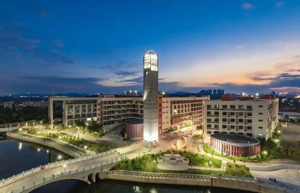 惠州工程技术学院图片