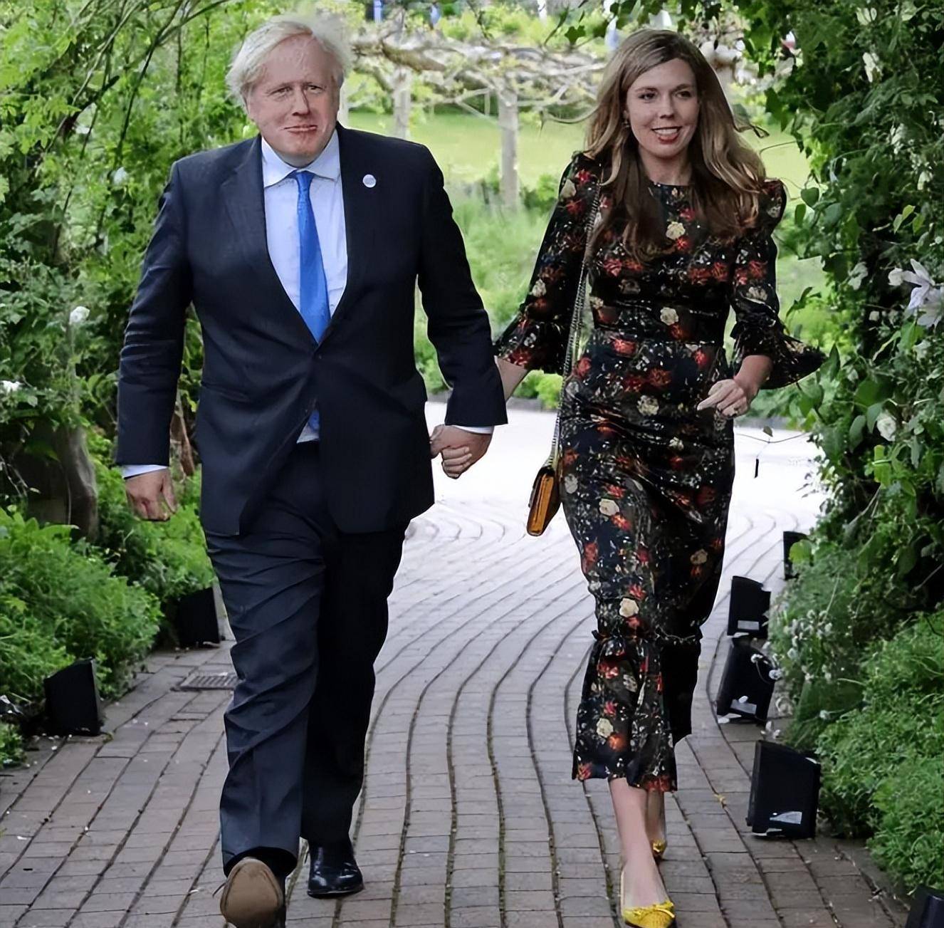 英国第一夫人:嫁大23岁三婚首相还儿女双全,抢凯特和梅根的风头