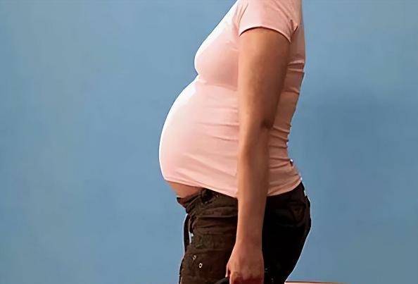 了,每天的生活都是跟药物相伴,为此小梅辞去了工作,开一家网店卖服装