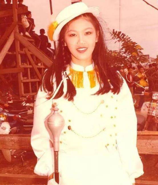 55岁英拉魅力十足:曾让奥巴马移不开眼,普京失神,男友爱她26年_家族