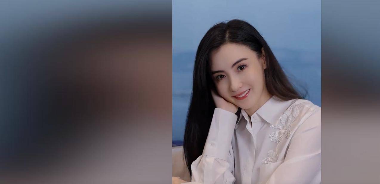 港媒:张柏芝开工复出,被传怀第四胎,曝最新状态,腰腹赘肉不显