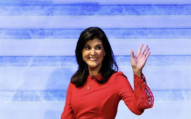 纪实:美国第一位女总统将诞生?希拉里没干成的事情,她或许可以