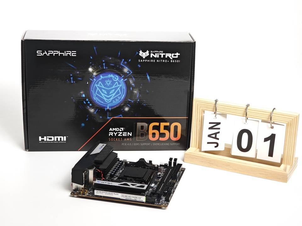 蓝宝石NITRO+B650I WIFI超白金主板实测：体积小巧，用料考究，性能给力！