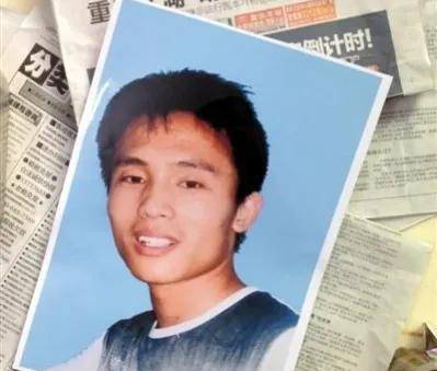 在多方打听后,云旭阳联系到了胡万林的管家兼大徒弟吕伟,在缴纳了一定