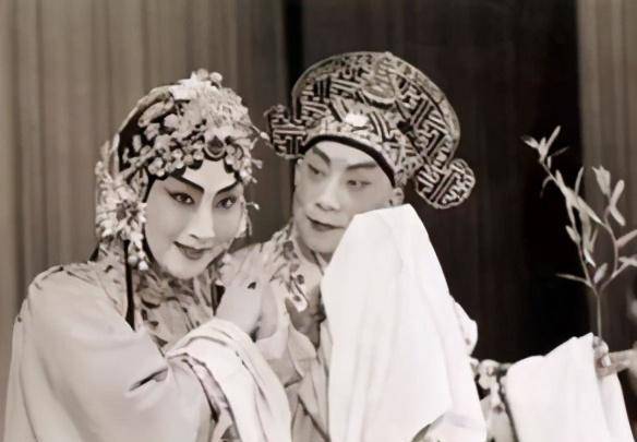 京剧名伶言慧珠:三段婚姻,三次自杀,47岁悬梁自尽无人救她