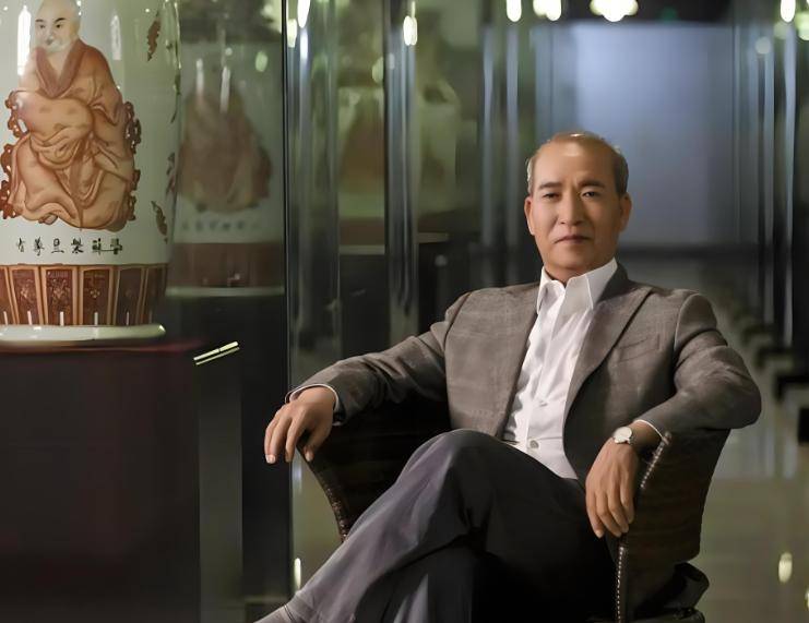 东莞小伙继承姨妈的英国庄园,发现10万件圆明园宝物,价值几十亿_文物_