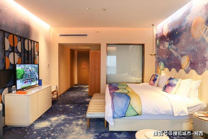 【古蜀.天府】——九寨沟-乐山大佛-峨眉山-松潘古城-黄龙【美食.