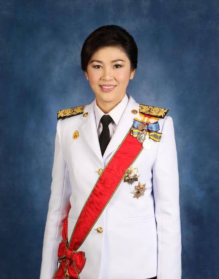 泰国前总理英拉,下台后流亡海外,被通缉期间为何还能潇洒生活