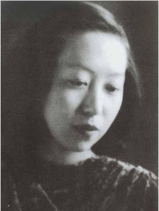 张爱玲与桑弧的情事:一次验孕,查出子宫颈被折断,从此分道扬镳