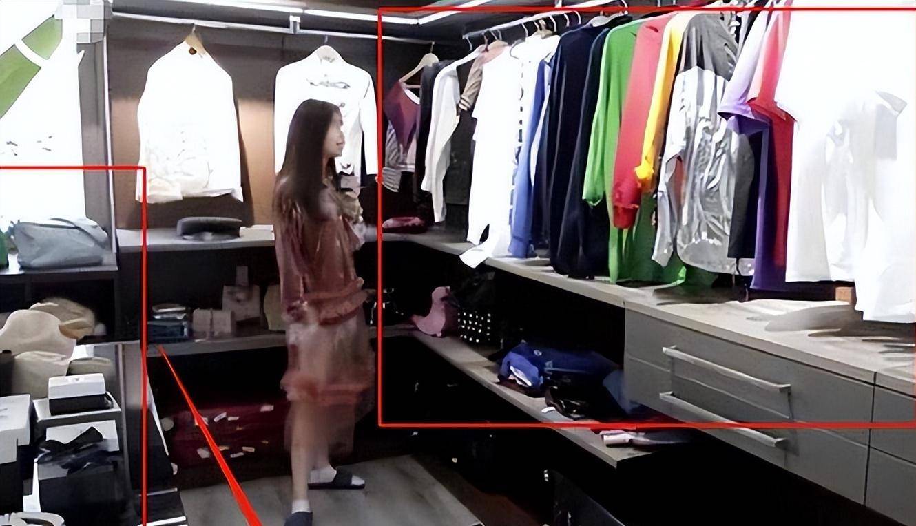 表面是艺人,实际上是富家千金的8位女星,"规则",谁敢啊?