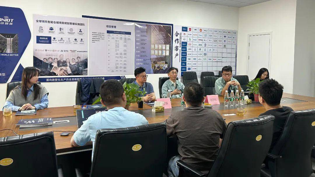 苏州智能制造产业协会会长施正华一行莅临派迅智能参观指导