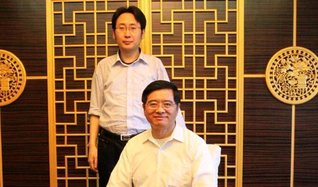 杨维杰有三个博士学位,将董氏奇穴针灸发扬光大,推向了新的高度