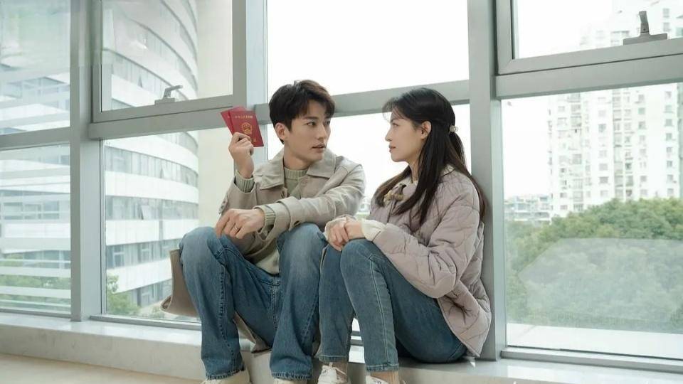 即使对于"古装男神"刘学义来说,他也无法改变自己的形象,我觉得刘学义