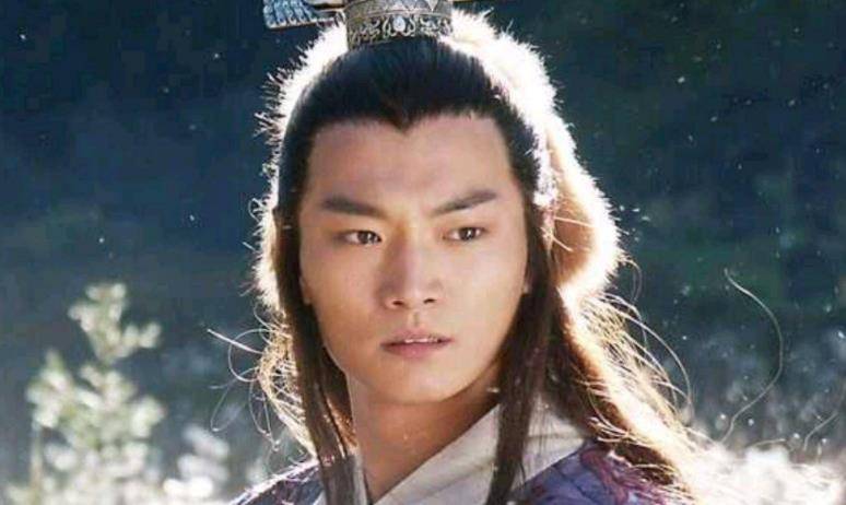 郭芙原本有个儿子,为何被金庸删了?与杨过无关,你看那人有多强