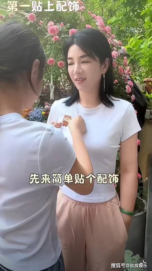 黄奕与女儿同框庆母亲节,11岁铛铛整容式长大,身高优越直追妈妈