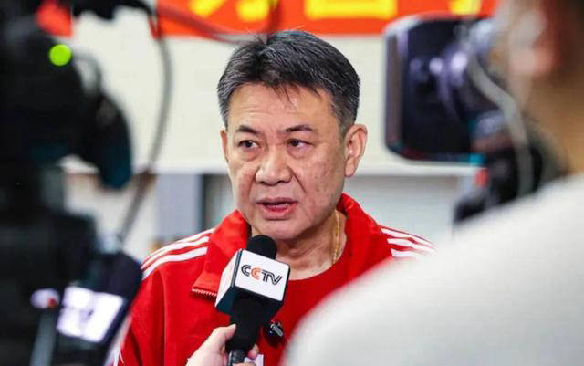中国女排主教练蔡斌专访:挑战与压力并存,求变求进