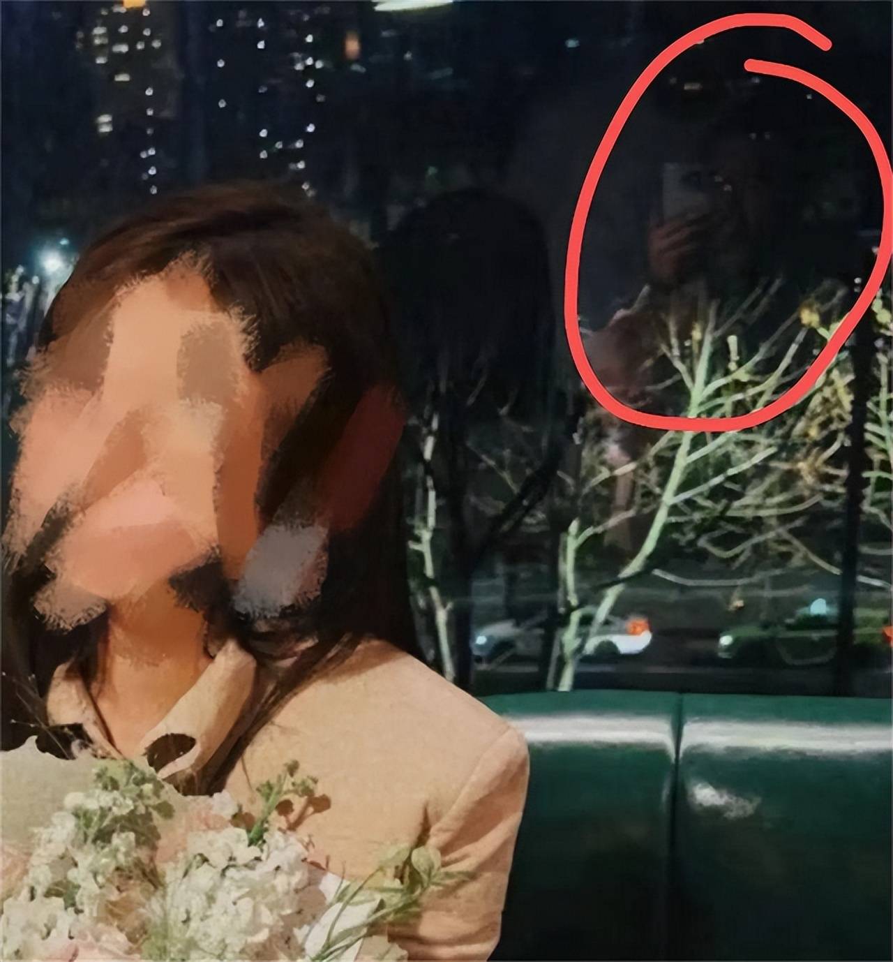 大瓜!46岁ceo与小20岁女员工热恋,两人合影流出,女方长相惊艳