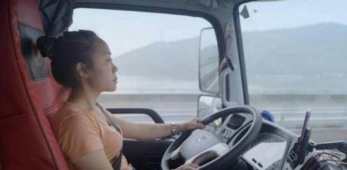 95后女卡车司机:6000元被"卖",二婚二离后,被奥斯卡导演看上_张琳
