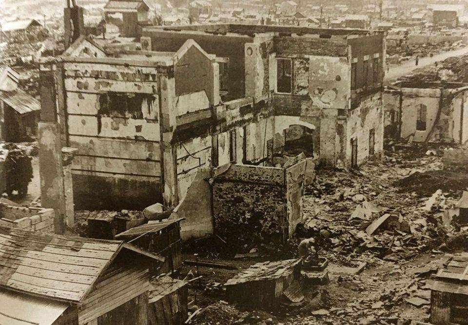 "烧烤大师"李梅火攻东京,河水被瞬间煮沸,无数的人被烧成焦炭