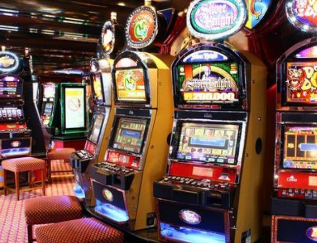 色虎钟维顺有多大胆?破格将20名小姐提干,提前出狱却死性不改