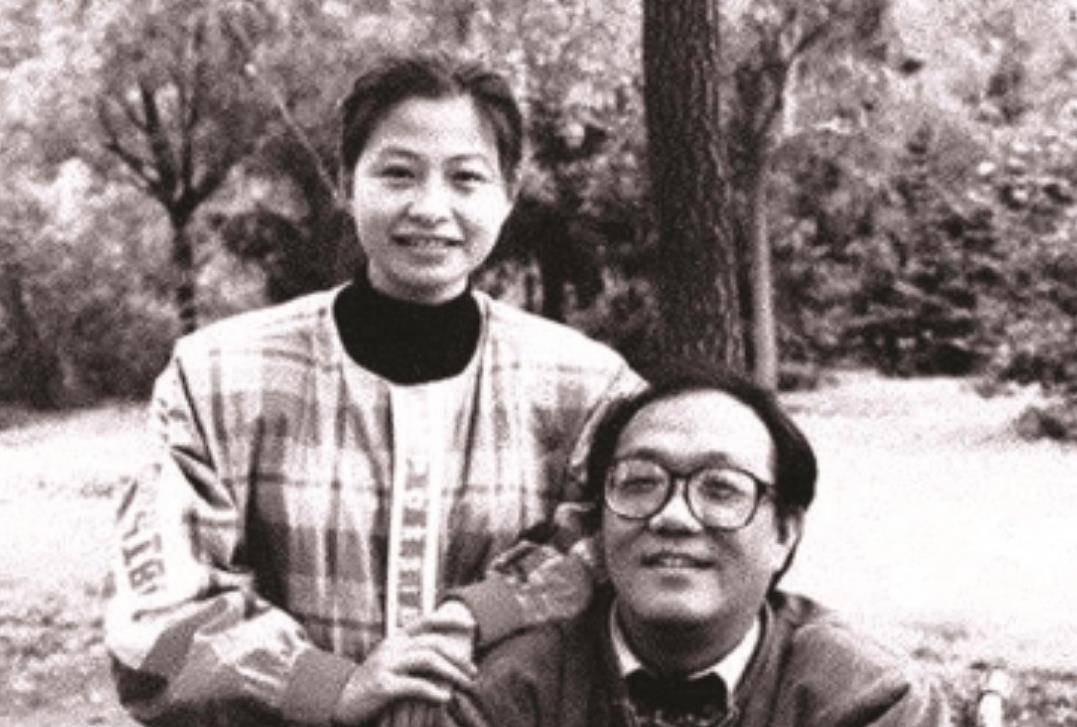 史铁生:21岁因风寒坐轮椅,47岁被诊出尿毒症,临终捐献遗体