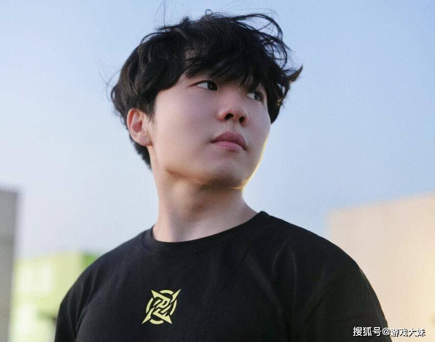 rookie曝光俱乐部氛围,在ig时经常吵架,只要不动手都是好战队