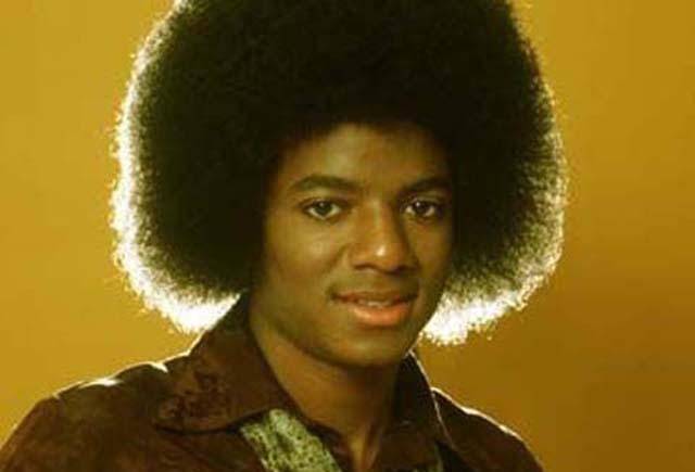 迈克杰克逊6亿捐款,却换来恩将仇报,70万人的道歉姗姗来迟