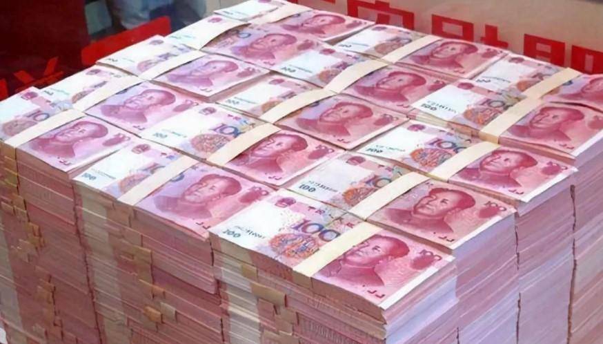 "小官大贪"张汉安:疯狂敛财3500余万,现金塞满15箱部分发霉