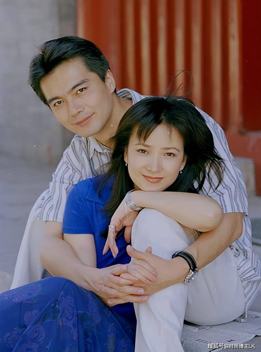 二婚的聂远,三婚的汪峰,四婚的许亚军,没赢过八婚的他!