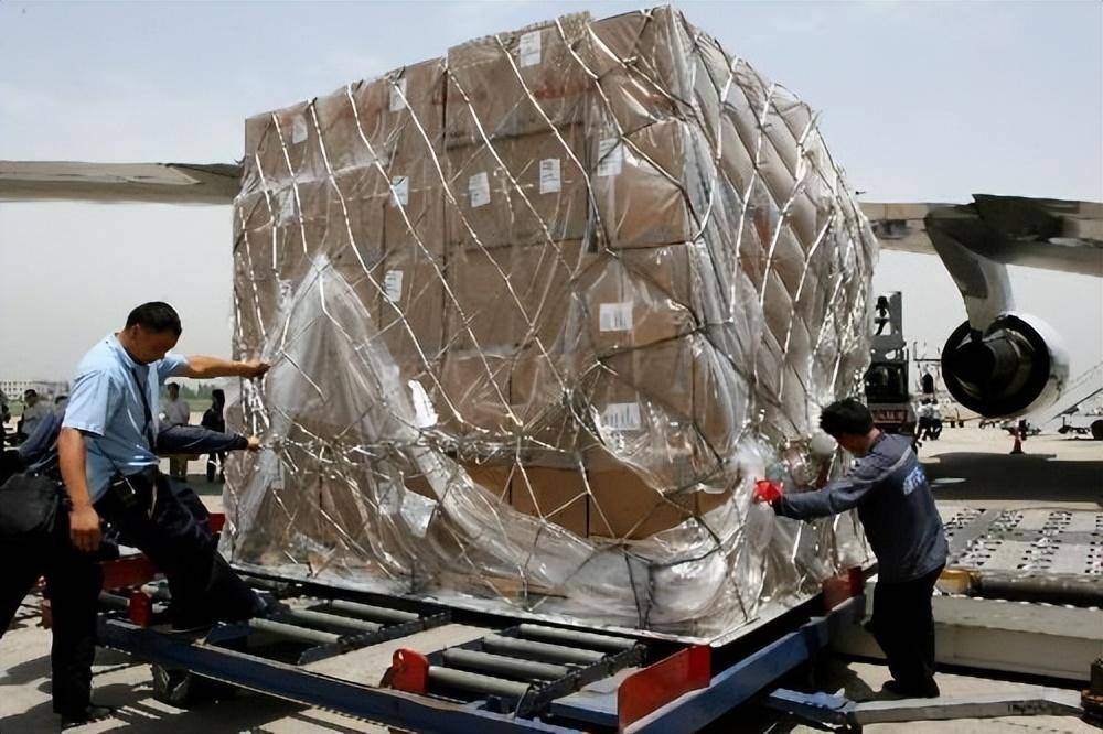 阿富汗东北部地区遭遇特大洪灾,人员伤亡严重,联合国救援已展开