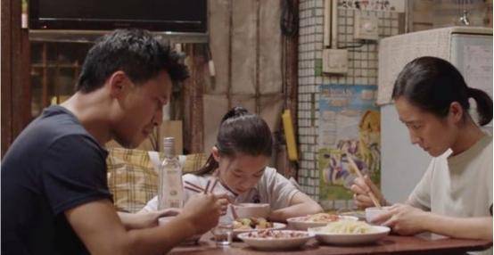 人间真实《小舍得》:唯成绩论的家长,是爱孩子还是爱面子?