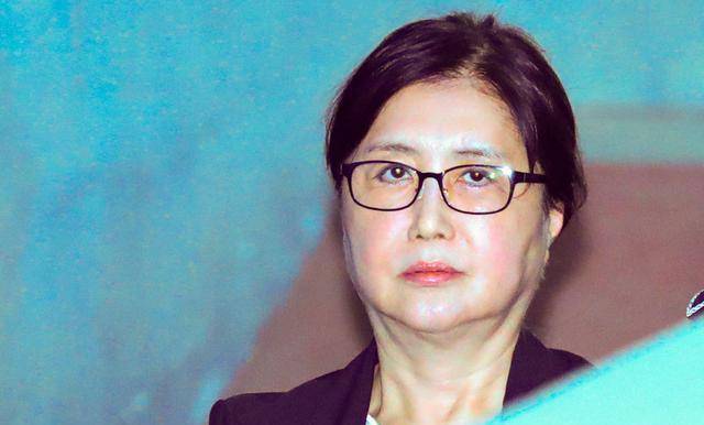 比三星更牛的韩国家族:与总统平起平坐,遭牛郎背叛,被女儿作死_朴槿惠