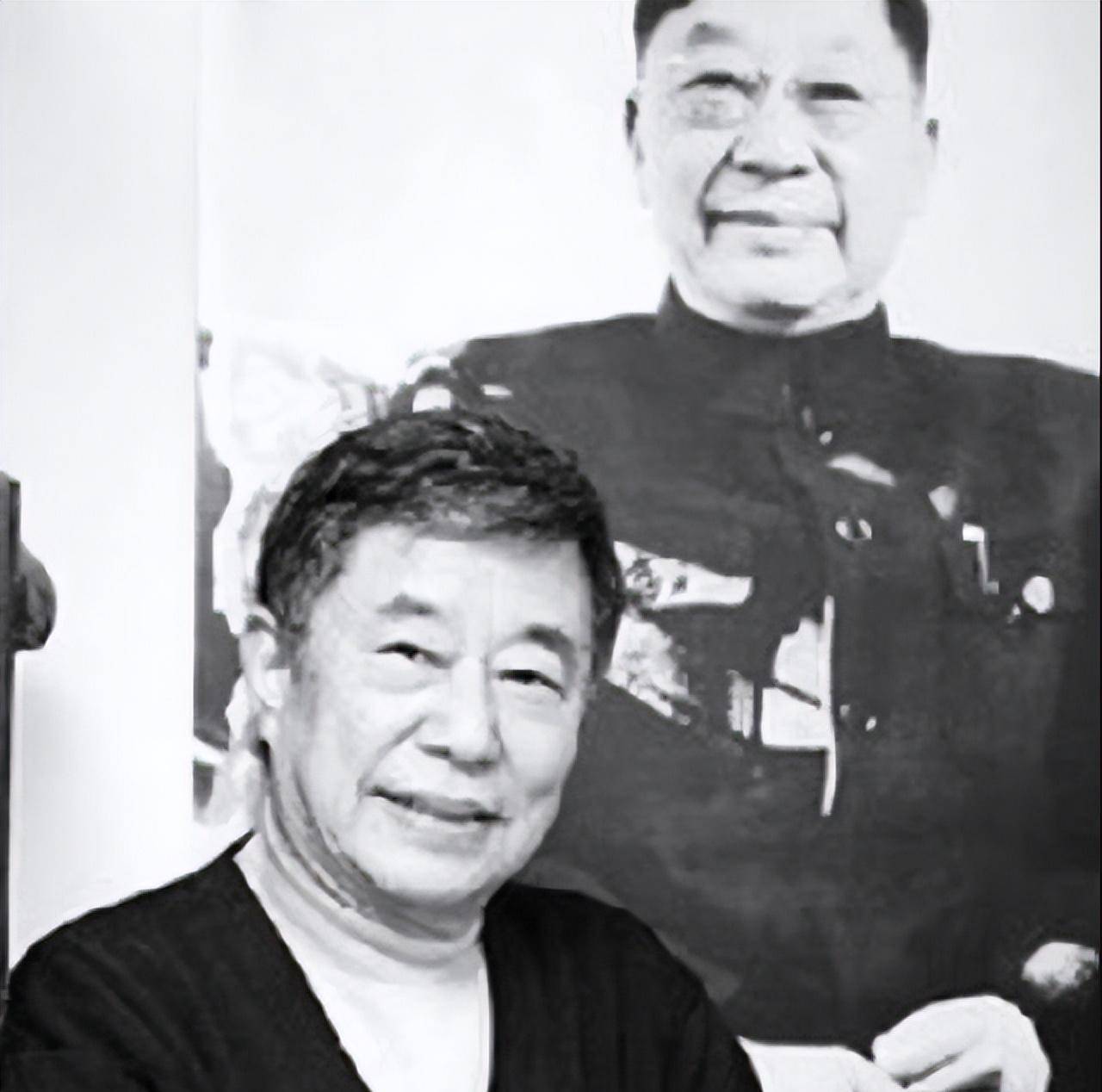 老舍之子舒乙:父亲投湖后,在遗体旁静坐一夜,一生夹着尾巴做人