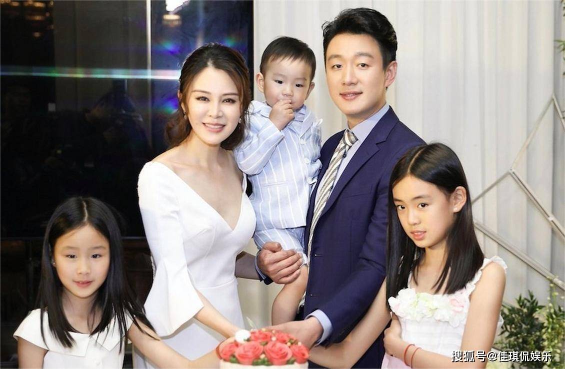 "师生恋"背后的女人,丁英被抛弃,孙莉隐忍付出,关悦8年诞3子