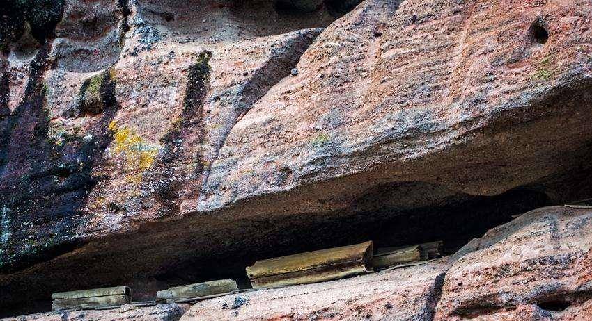 根据《龙虎山志》和《贵溪县志》及其他历史文献记载,很多古代文人都
