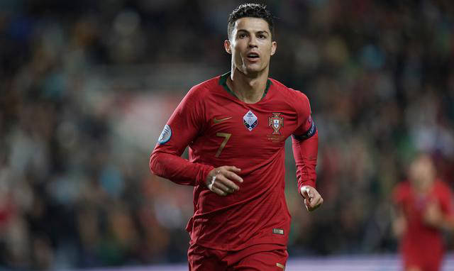 c罗称赞在利雅得的快乐生活,因为团队将他视为核心."宁为鸡首,不为凤