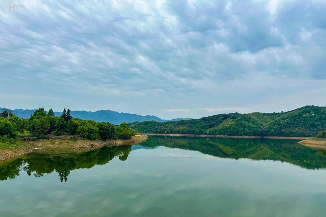 广德卢村水库图片