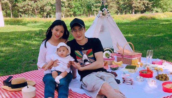 坚持维权三年终获赔百万,他们应该如何维权_何姿_秦凯_买房子