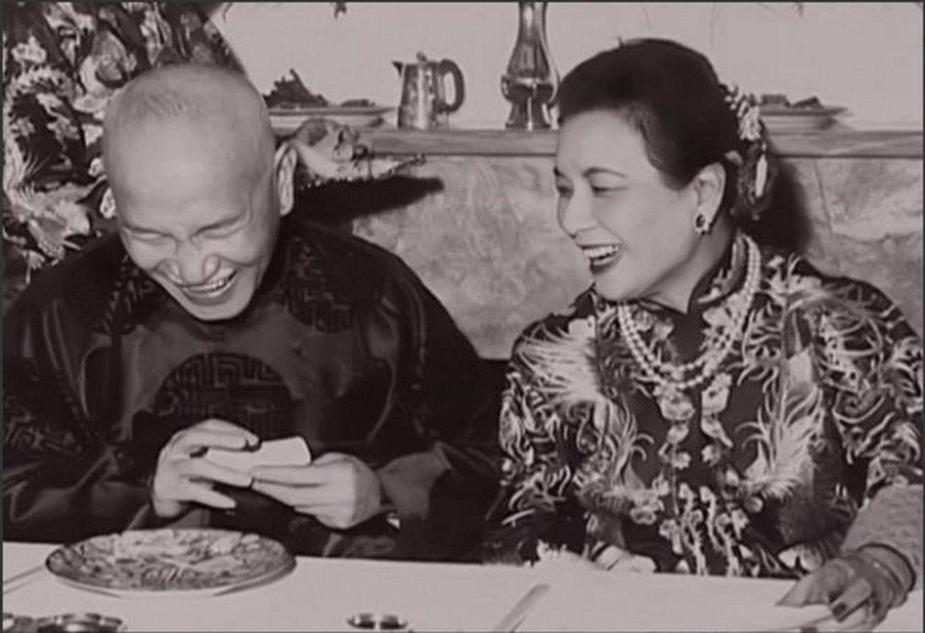 蒋介石刚去世,宋美龄连夜逃离台湾,她在丈夫日记中看到了什么?