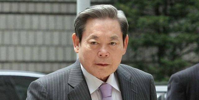 她是三星集团会长李健熙最小的女儿,美貌绝伦,学历顶流,年纪轻轻即