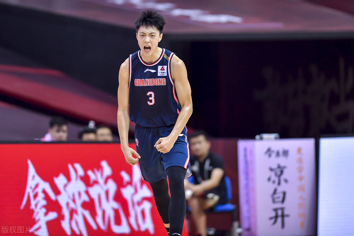 尘埃落定!胡明轩离队悬念揭晓,朱芳雨透露新消息,真相水落石出