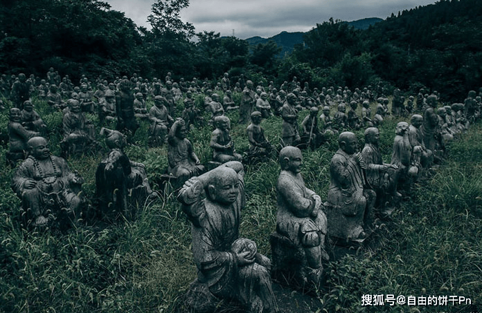 石眼公园:一个充满石像的恐怖之地_故事_村庄_布娃娃