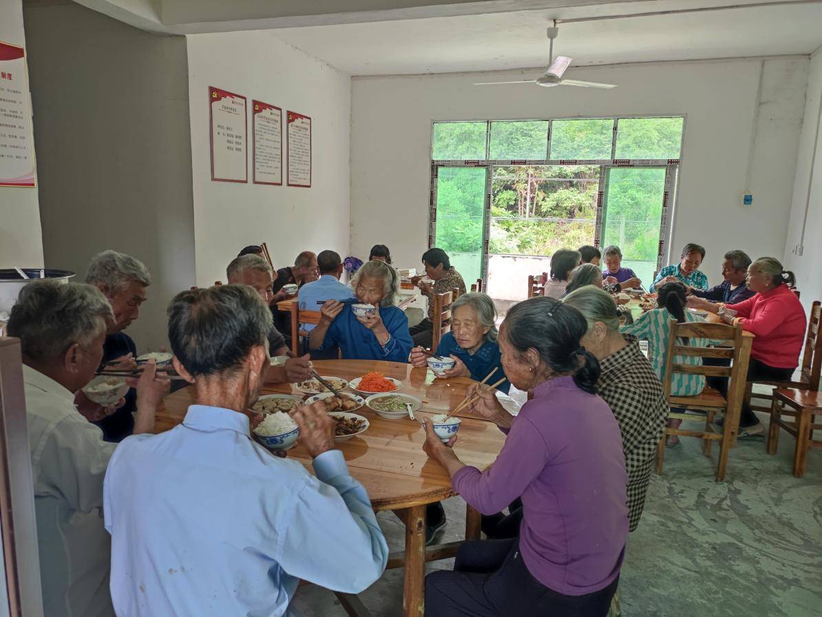 兴国县梅窖镇开展"弘扬孝老爱亲61传承中华美德"活动