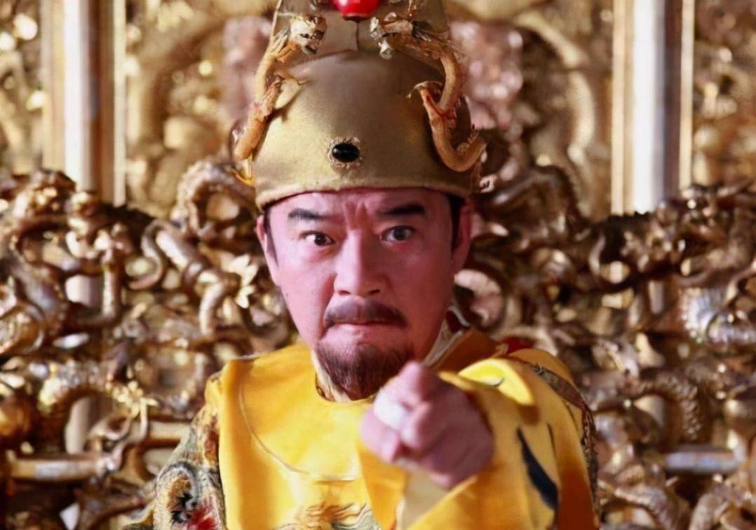 施耐庵砍头,罗贯中遭追杀,《水浒》《三国》为何惹得朱元璋暴怒
