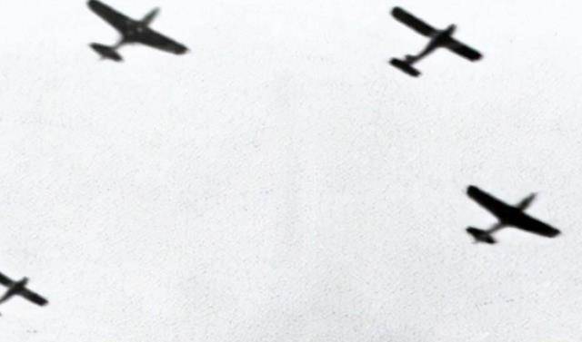 蒋军飞机战败后丢下一根"铁棍",聂凤智看后大喜:送到北京研究