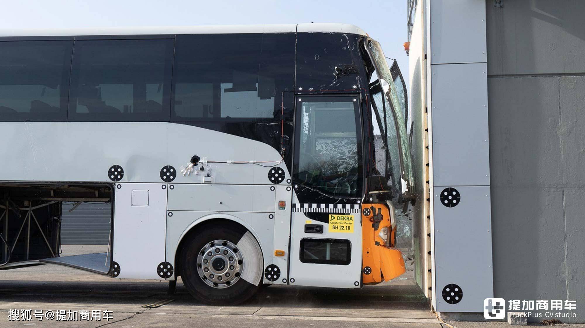 最豪华的巴士也最安全,奔驰新款tourrider巴士碰撞测试幕后揭秘
