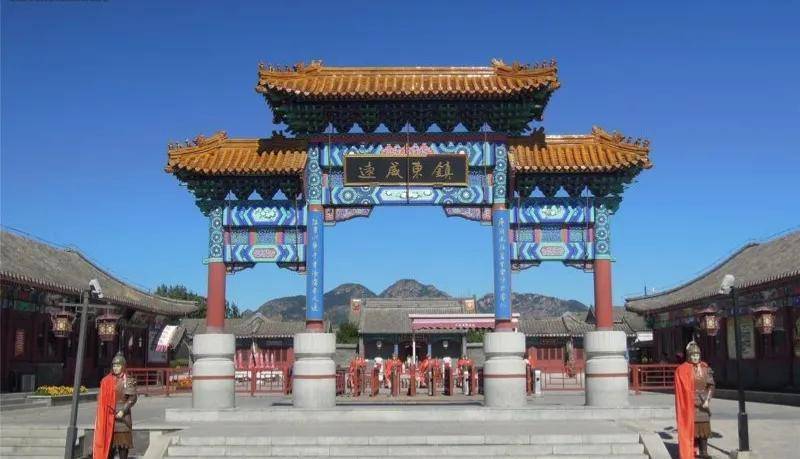 京城的屏障,当时明朝在东北最高的军事机关—辽东总兵府就设在这里